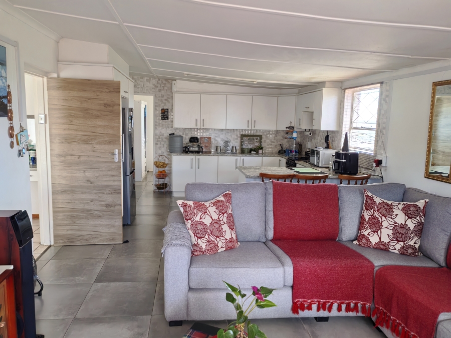 5 Bedroom Property for Sale in Van Riebeeck Hoogte Eastern Cape
